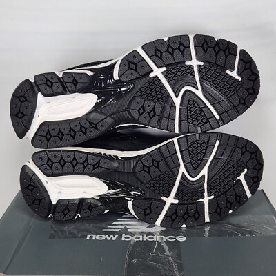 Size 8.5 - New Balance 2002R - Black / Phantom / Gunmetal - Mens