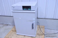 FISHER SCIENTIFIC 650D ISOTEMP INCUBATOR 11-690-650D