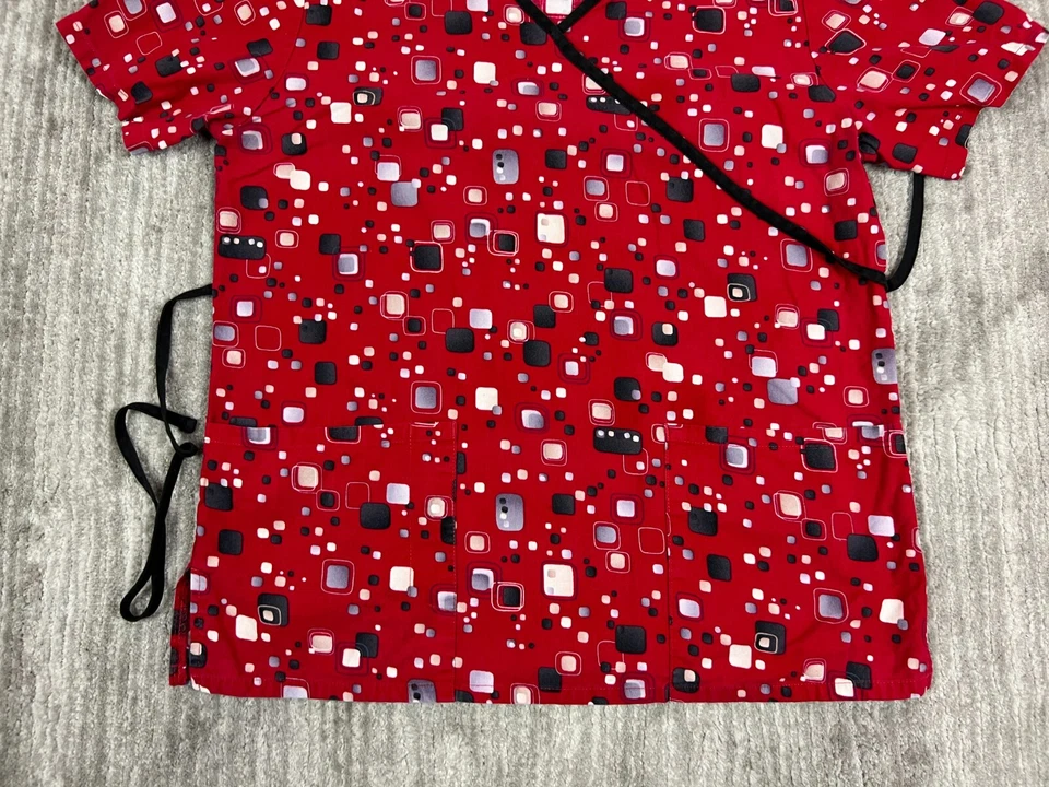 SB Scrub Top Womens Small Red Shortsleeve Geometric - Image 3 of 4