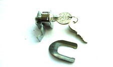 SERRATURA SPORTELLINO SPORTELLO COFANO LATERALE VESPA  125 150 vecchio modello