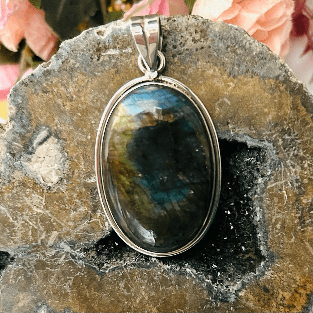 Sterling Silver Labradorite Large Oval Cabochon P… - image 6
