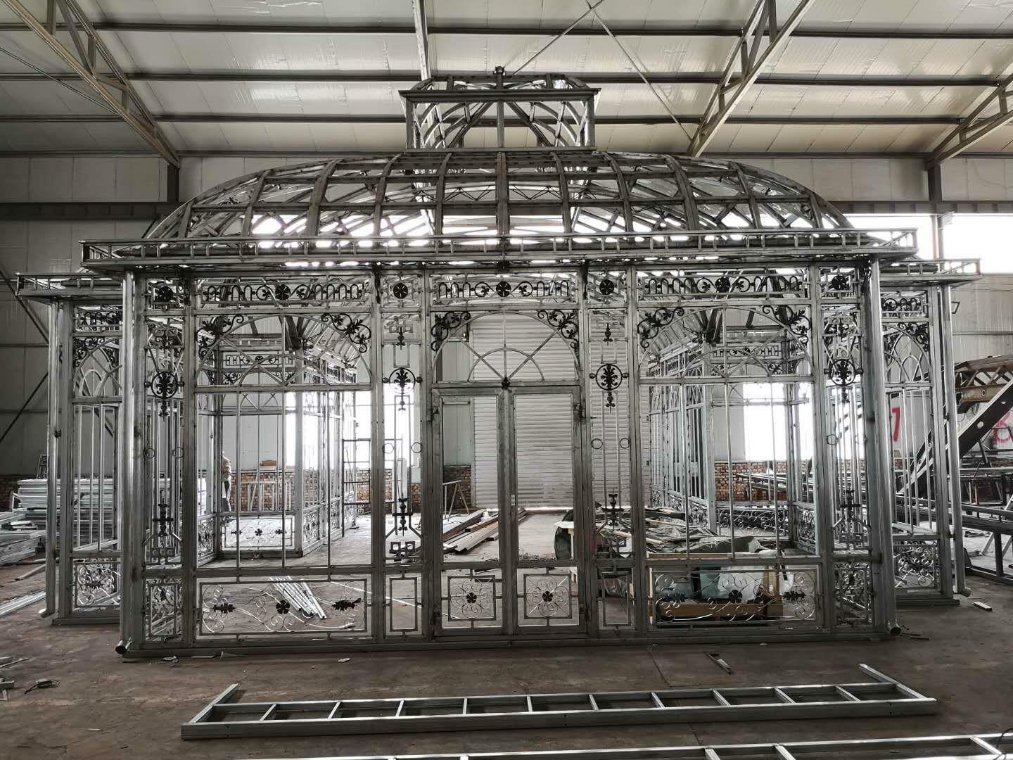 INCREDIBLE ESTATE VICTORIAN STYLE GREENHOUSE CONSERVATORY GAZEBO UNIT