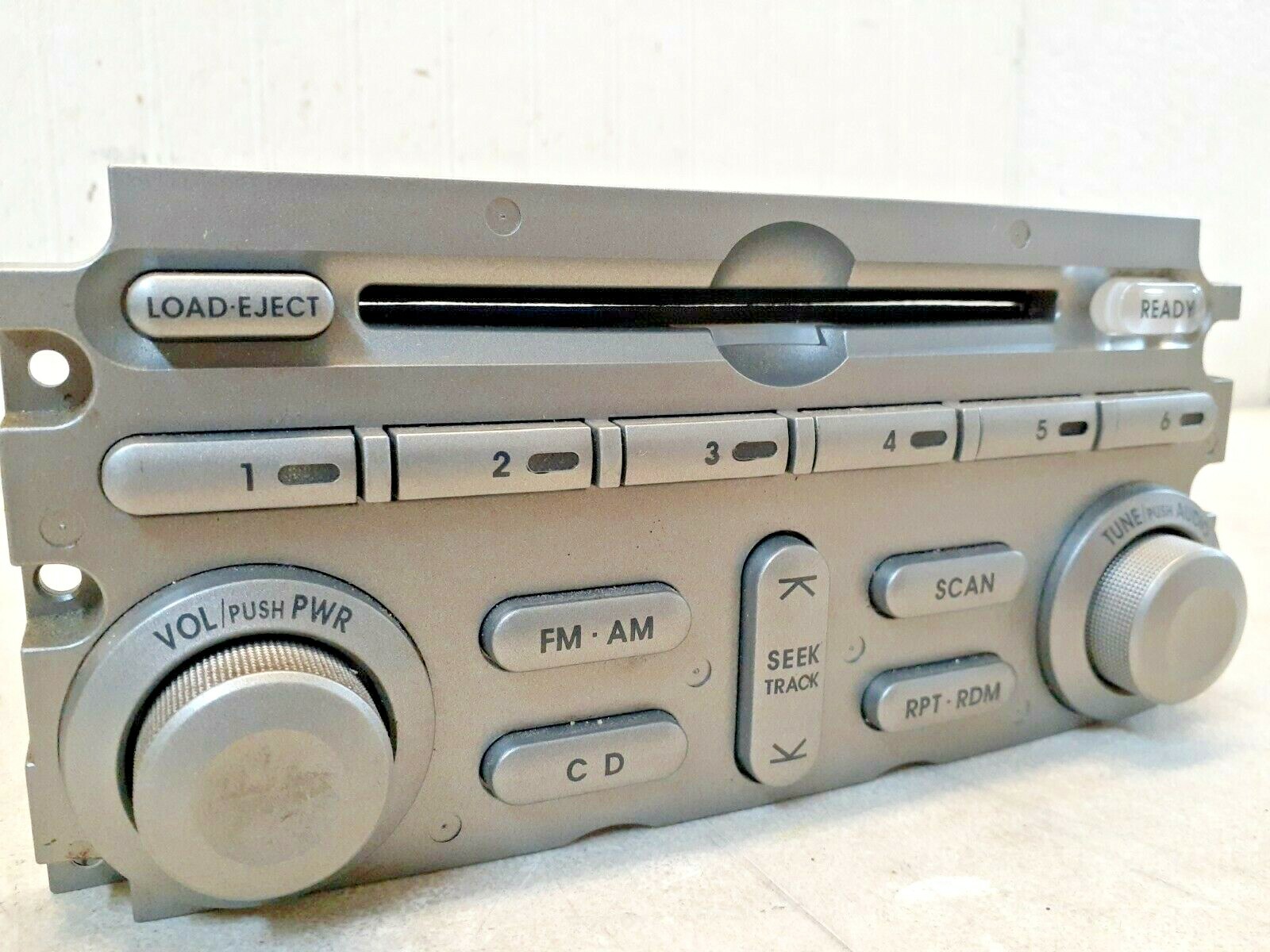 Mitsubishi Endeavor 2004 2005 Radio Panel Face Plate Control MR576015ZZ