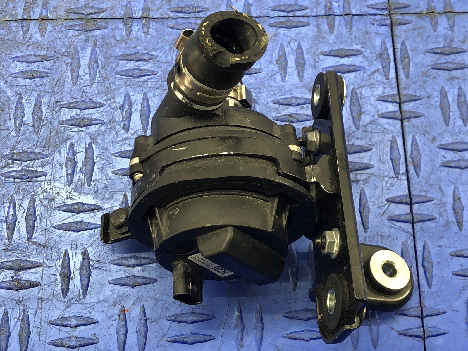 2023 MASERATI GRECALE AUXILIARY SECONDARY COOLANT WATER PUMP 52115758