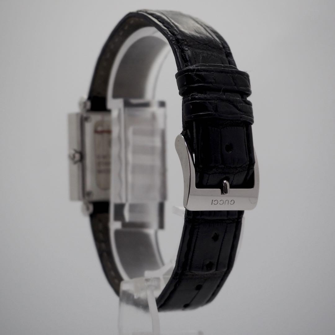 Gucci Women's Square Watch 600J Silver & Black, Genuine Gucci Women's Square Watch 600J Silver & Black, Genuine