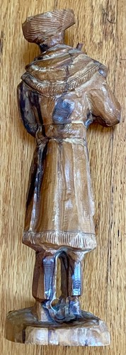Vintage Judaica Rabbi Holding Torah Wooden Figurine (broken handle) - Picture 3 of 7