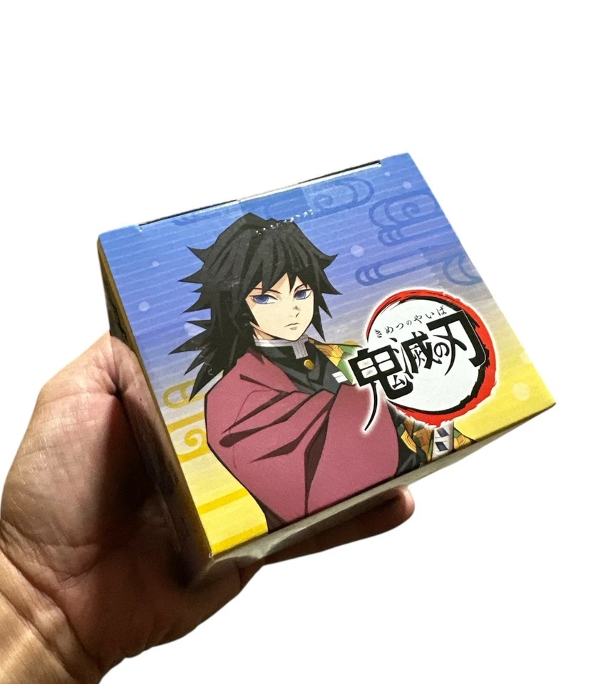 Estatua Tomioka Giyu Demon Slayer Kimetsu no Yaiba - Image 3 of 4