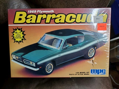 #ad MPC ERTL 1969 Plymouth Barracuda 1 25 Plastic Model Kit #6070 New Sealed $32.00