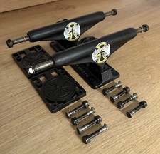 Indepndent 149 Doomsayers  Collab Skateboard Trucks + Indy Risers & Truck Bolts 