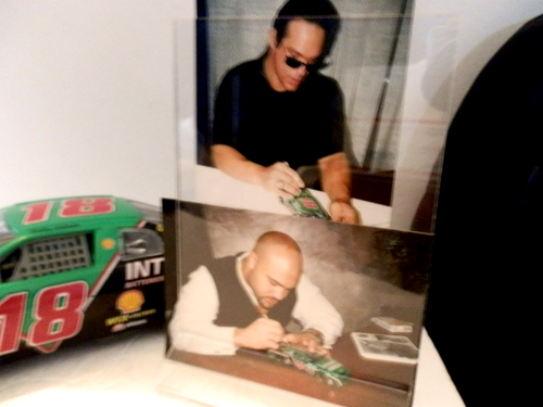Racing Champions 1:18 Autographed Bobby Labonte 1995 Monte Carlo & Chicago Bears - Picture 2 of 5