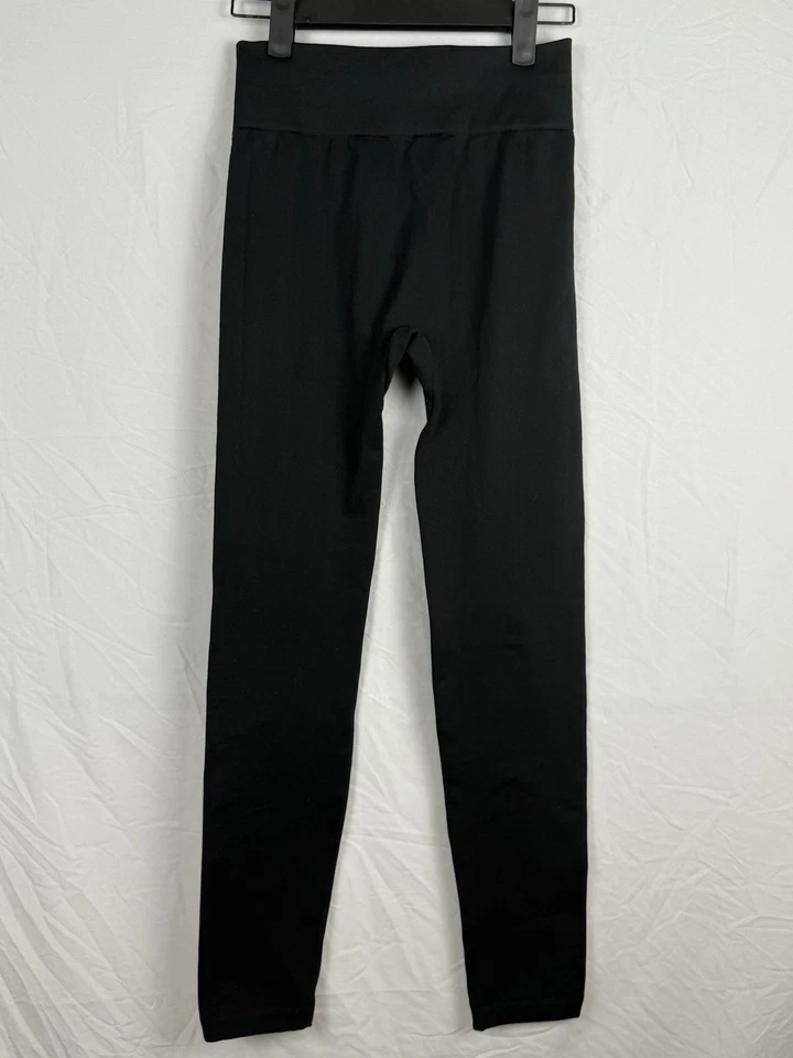 Leggings Terramar para mujer talla S/P Performance capa base - negros suaves  Foto 3 de 4