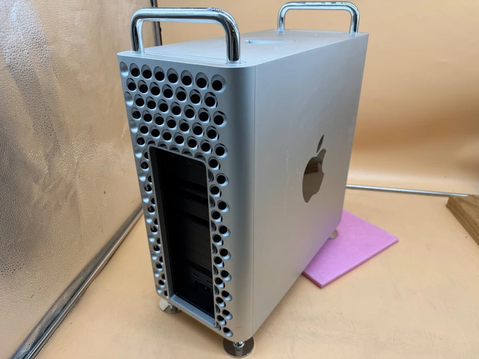 2019 Mac Pro 3,5GHz Intel Xeon W 8 Core 32GB RAM 250GB Radeon Pro 580X A1991 NR