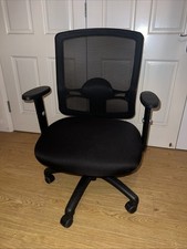 Fabric Seat & Mesh Back - Black office chair