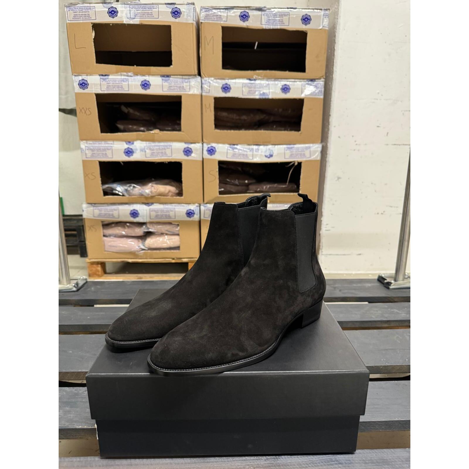 Stivali Chelsea Saint Laurent Paris 375680 scamosciati neri nuovi con etichette 45