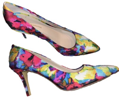 New BCBGeneration Dress Pumps Women s Size 7.5 Medium Multicolor Floral Slip On