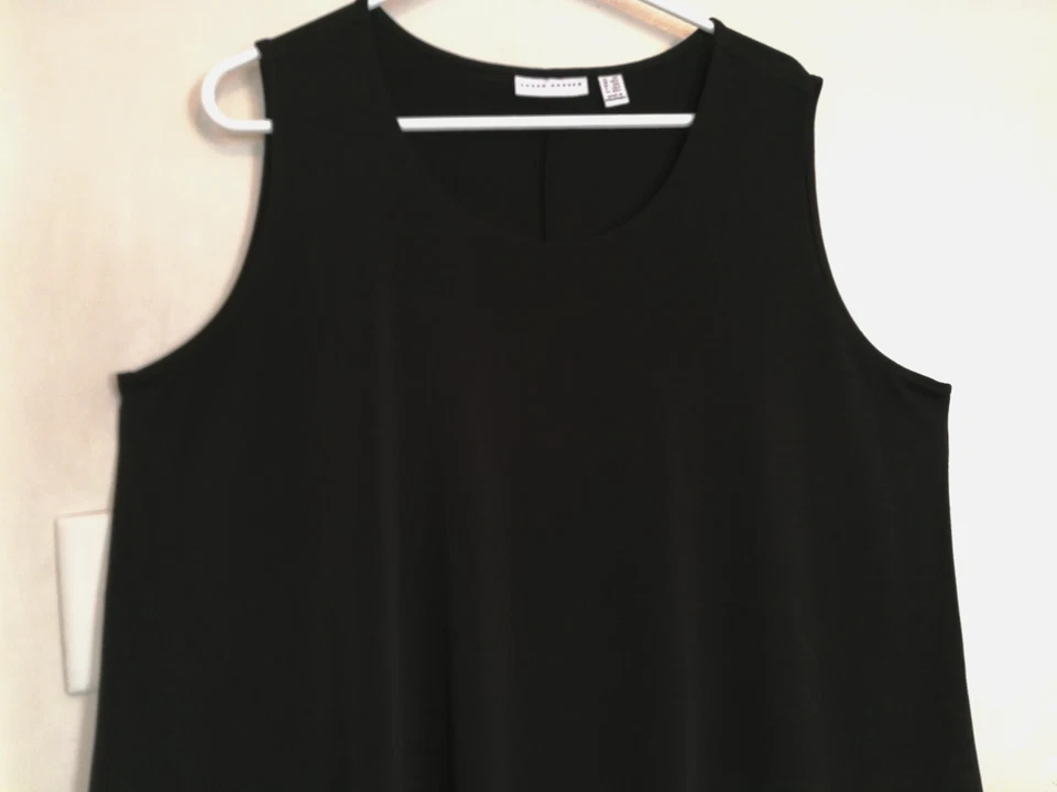 Maxi vestido para mujer Susan Graver 1XP Petite negro tejido líquido en capas sin mangas Foto 3 de 4