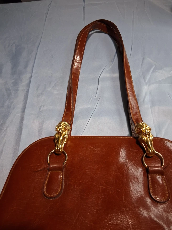 Bolso de charol marrón Sasha 1996 vintage raro con herrajes dorados para cabeza de caballo Foto 3 de 4