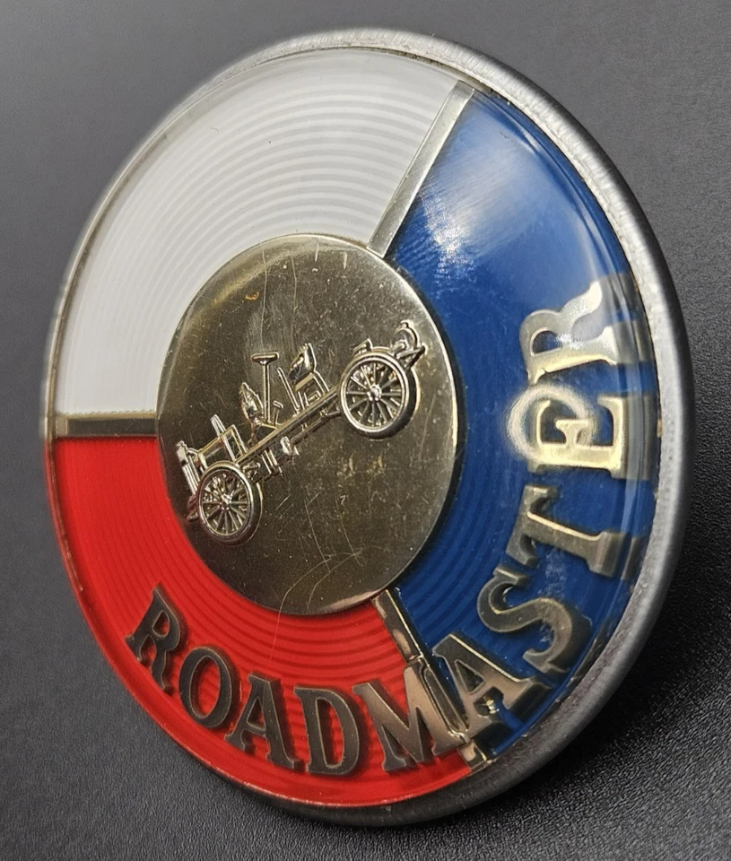 Buick Roadmaster 1953 emblema parachoques delantero redondo rojo blanco azul EE. UU. 1161713 Foto 3 de 4