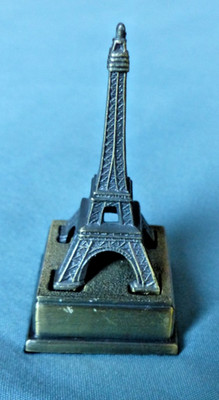 Eiffelturm / Souvenir aus Paris / Metall / Höhe: 6 cm / Deko