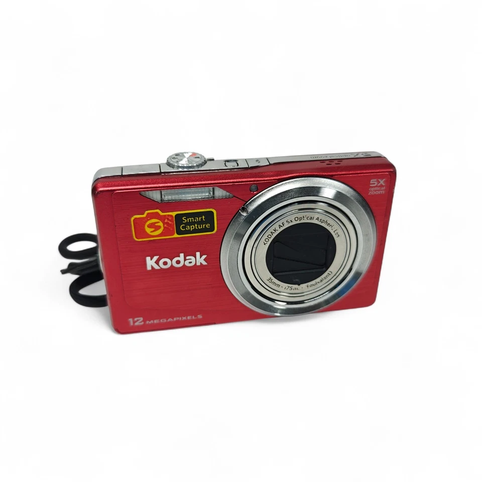 Kodak EASYSHARE M381 12.0MP Digital Camera Red 5x Zoom + Charger - Image 2 of 4
