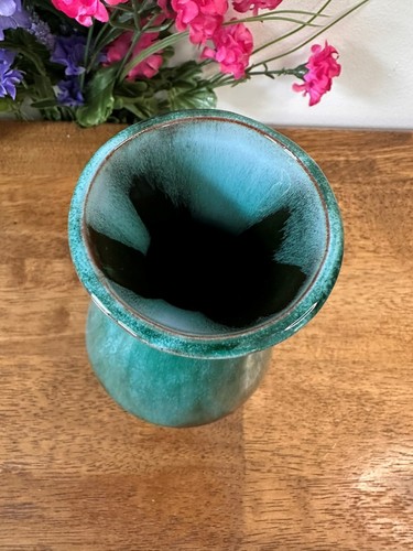 Blue Mountain Pottery Canada Green Drip Glaze Vase Vintage Mid Century Decor - Picture 4 of 5