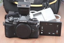 Olympus OM-D E-M5 Mark II Mirrorless Digital 16.1MP Camera Body Only w/Flash