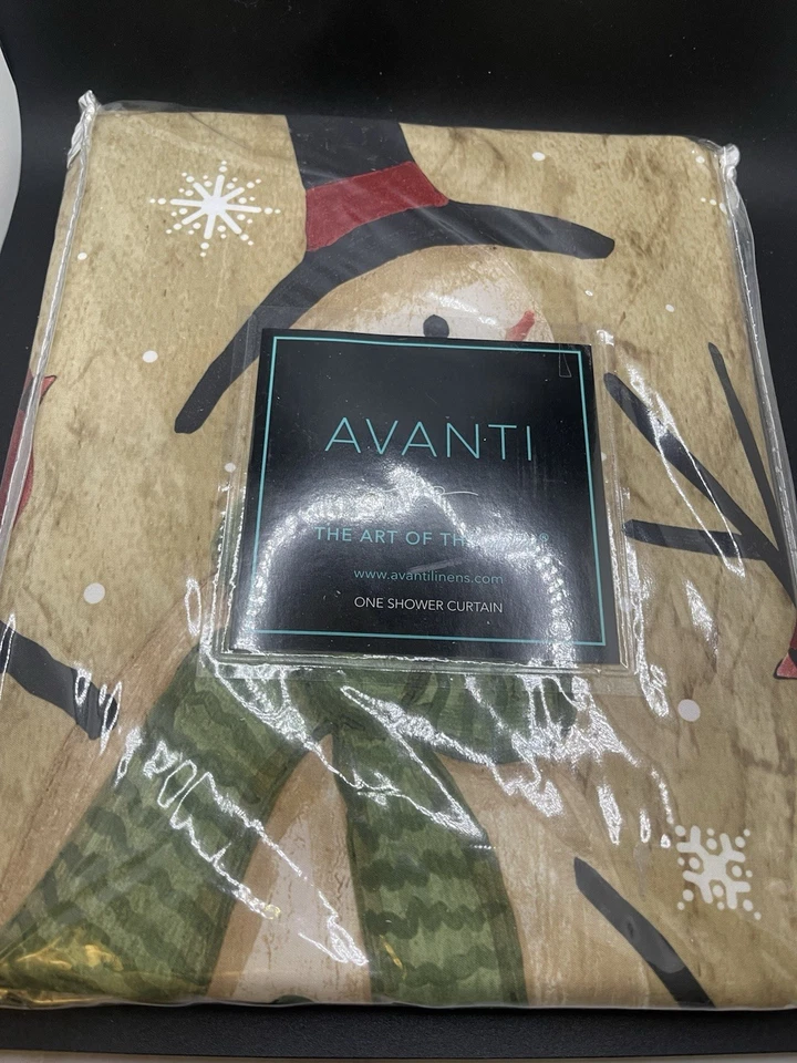 Cortina de ducha de tela Avanti Tall muñecos de nieve con cardenales y pinos 72 X 72 Foto 3 de 4