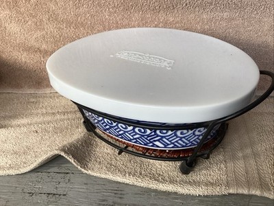 Temptations blue white baking casserole dish wire rack trivet & plastic lid