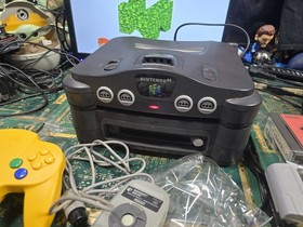 Nintendo 09 MB N64, Hi Rez & Scoop w/64DD NUS-010(JPN) Mario Paint & Accessories