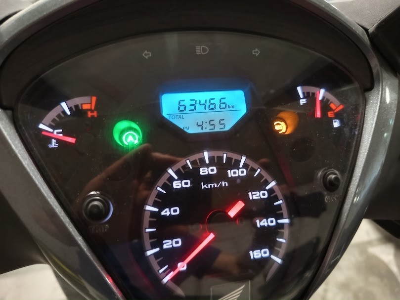 Vendo scooter honda sh 150 anno 2015. Unico proprietario foto 3