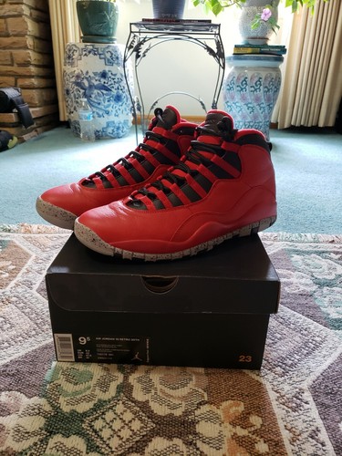 Air Jordan 10 Retro Bulls Over Broadway 
