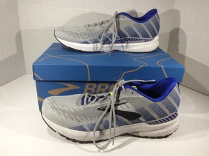 brooks ravenna size 12