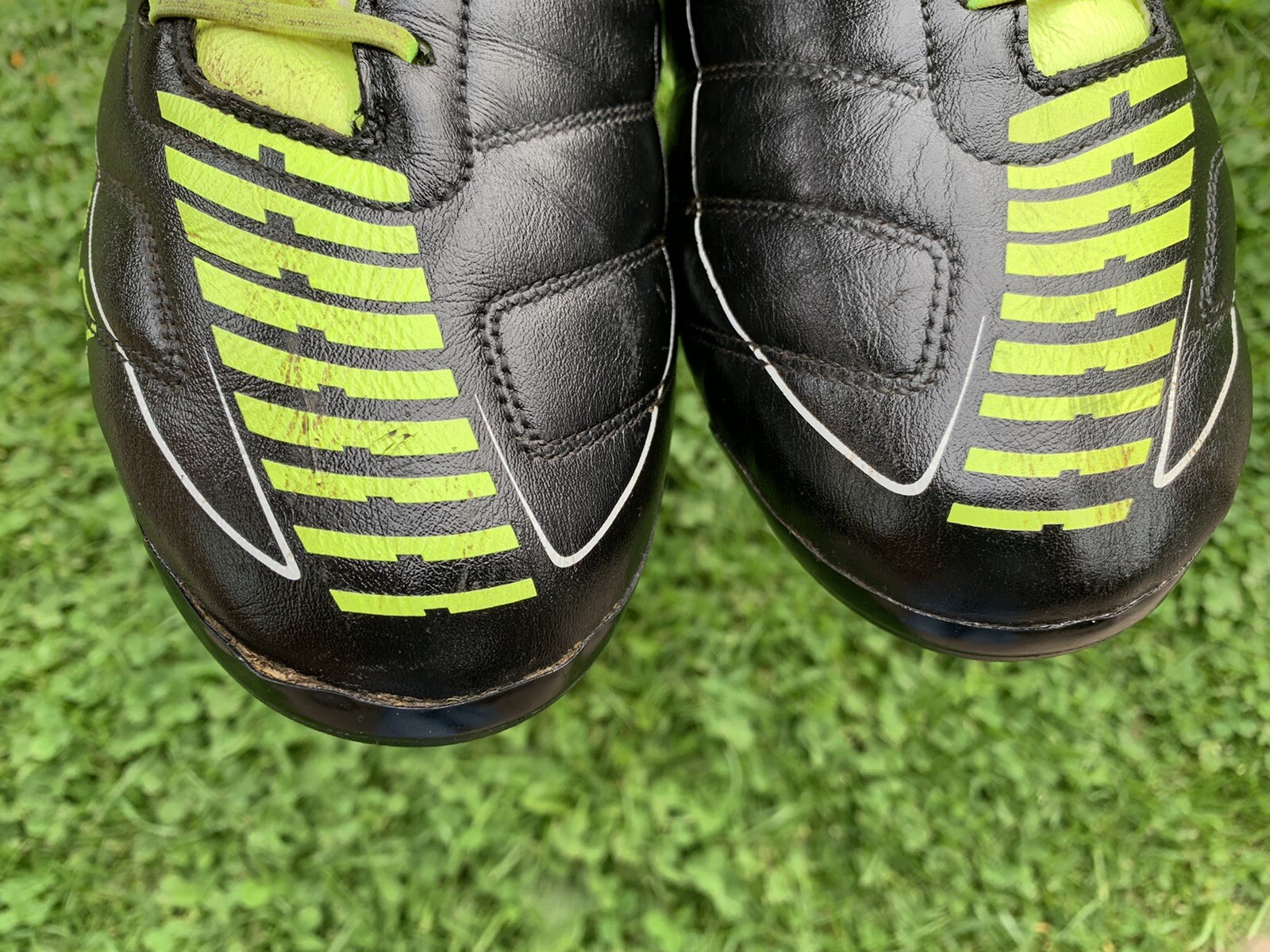 adidas f50 black yellow