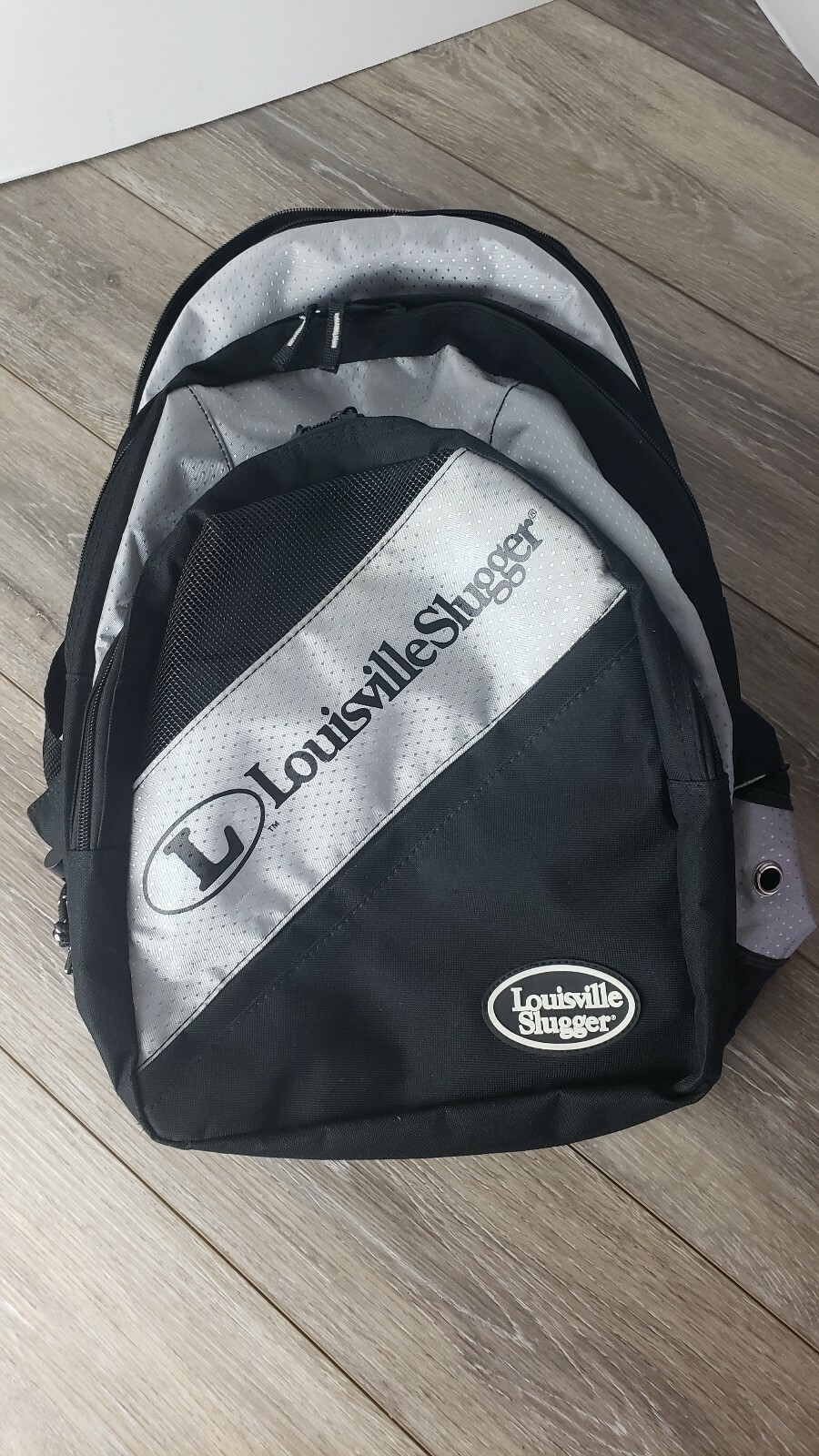 louisville slugger baseball backpack