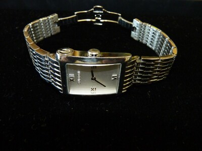 GUCCI 8600J Square Silver Dial Quartz Ladies Watch 7 Bar GUCCI 8600J Square Silver Dial Quartz Ladies Watch 7 Bar