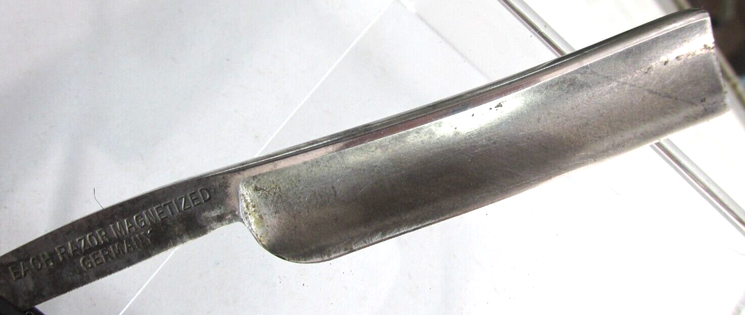 Vintage YANKEE CUTLERY CO LION BRAND Straight Razor & Box, BACH Barber