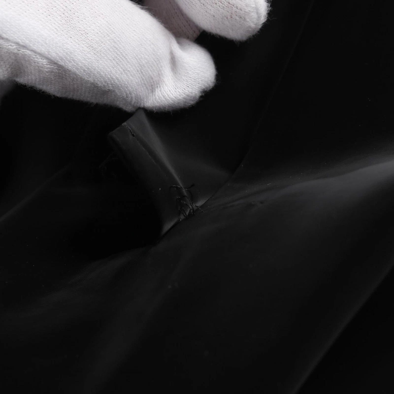 Cappotto poncho CHANEL Camelia bottoni P75859V67122 viscosa nero usato don