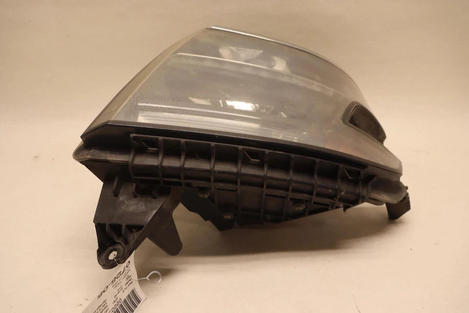 FARO DELANTERO IZQUIERDO DEL LADO DEL CONDUCTOR CHEVY/GMC SUBURBAN 2015-2016 OEM Foto 2 de 4