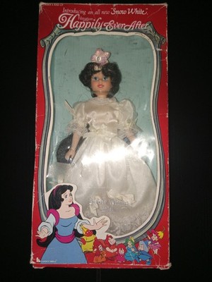 NIP Lucky Bell 1990 Wedding Snow White Filmation Happily Ever After Doll 9.5''