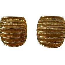 Ribbed Gold Tone Vintage Clip-On Earrings