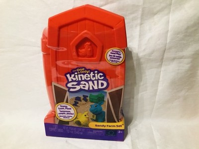 Kinetic Sand Sandy Farm Set Sensory Play Kit Mold Tools 12oz New Sealed