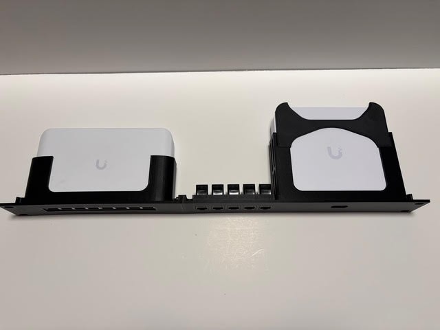 UniFi 1U Rack Mount for Cloud Gateway Max / Ultra & USW Lite 8 PoE w ...