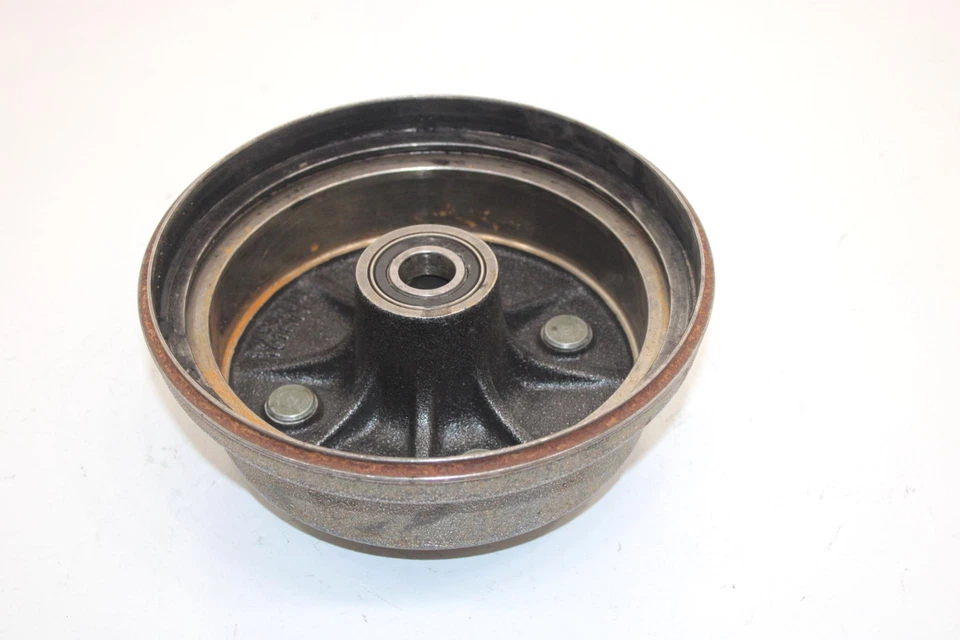 Buje de rueda delantera Yamaha Timberwolf 250 96 2x2 OEM 3HN-25111-10-00 AY45 Foto 4 de 4