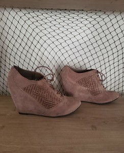 fergalicious boots brown