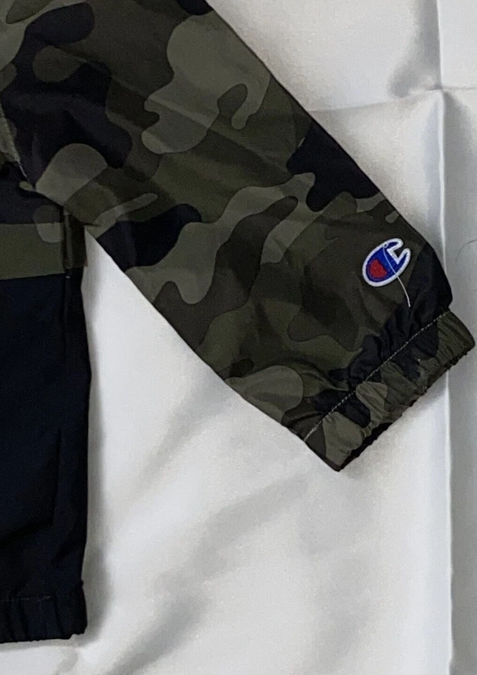 Champion Toddler Boys Camo & Black Hooded Windbreaker Jacket Size 3T - Image 3 of 4