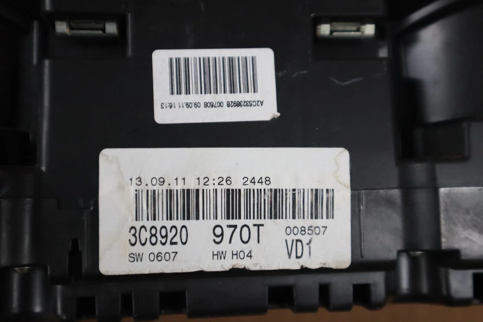 2012 2013 Volkswagen CC cabeça de instrumento medidor de velocidade cluster fabricante de equipamento original Unk milhas - Imagem 3 de 4