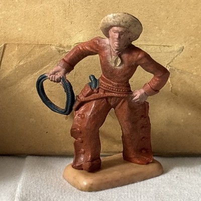 1 Vintage 1940's Beton-Bergen Plastic Cowboy Yellowstone Rancher 2.5 + Figure