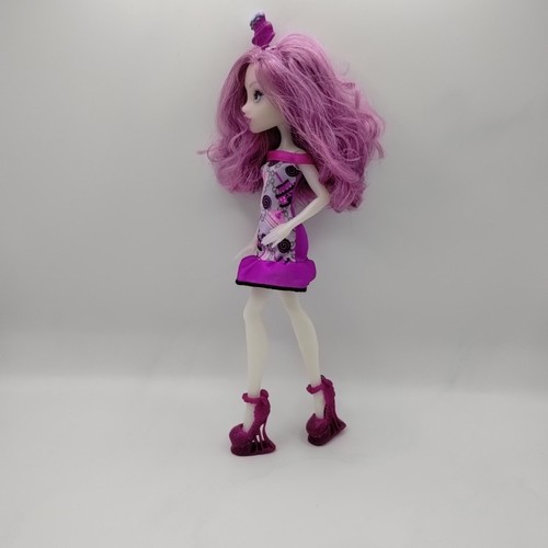 Monster High Dessert Ghouls Ari Hauntington Sweet Treats Puppe mit Outfit LESEN - Bild 4 von 16