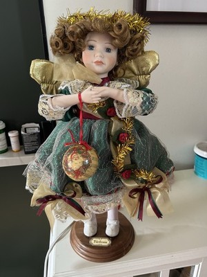 Telco Motion-ettes Victoria Animated Porcelain Figure Boxed Christmas