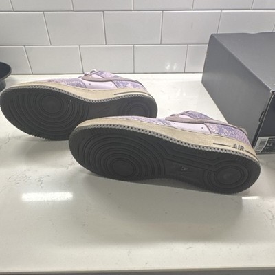 Nike Air Force 1 Low Top Lace-Up Sneakers Purple/Gray Snakeskin